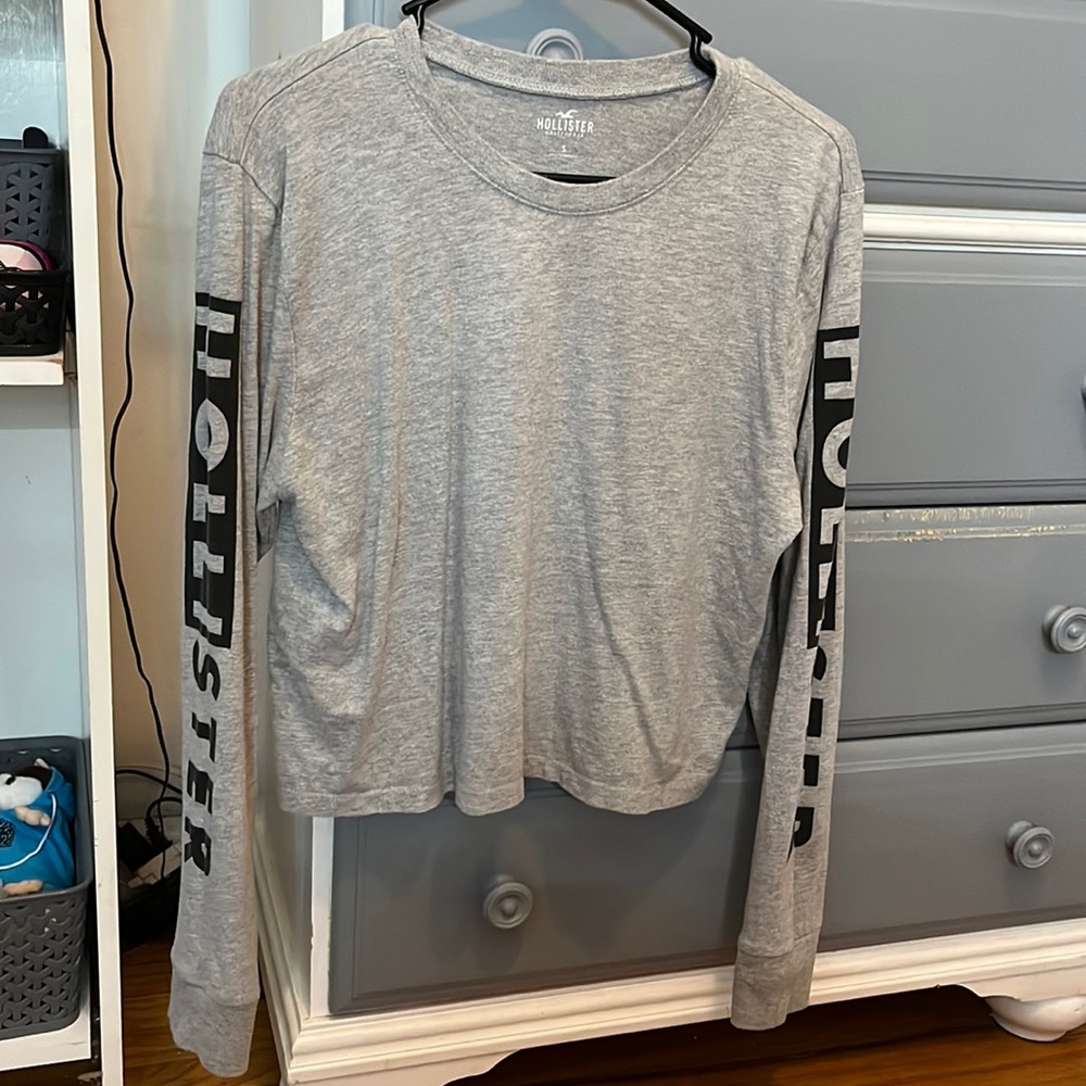 Grey long sleeve, size s, Hollister